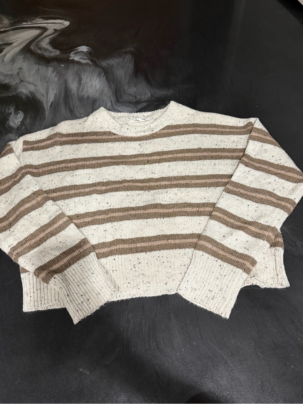 Double Zero Cream Crewneck Sweater with Brown Stripes